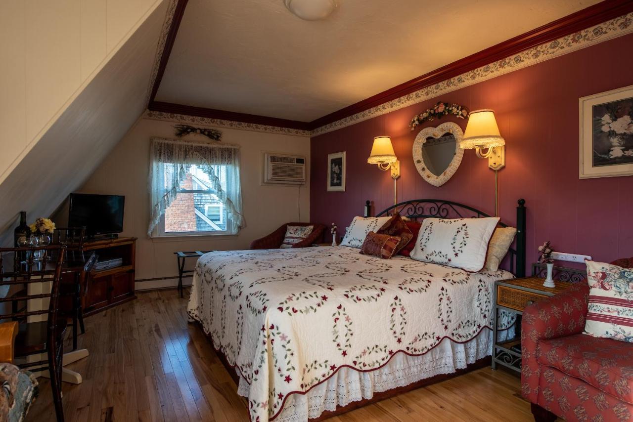 A Cape Cod Ocean Manor Inn Hyannis Εξωτερικό φωτογραφία